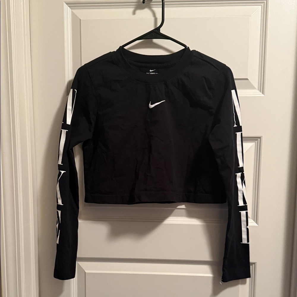 Nike Girl’s Black and White Long Sleeve Crop Tee